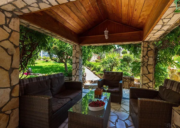 Дом отдыха With Sea Views & Pool Масленица