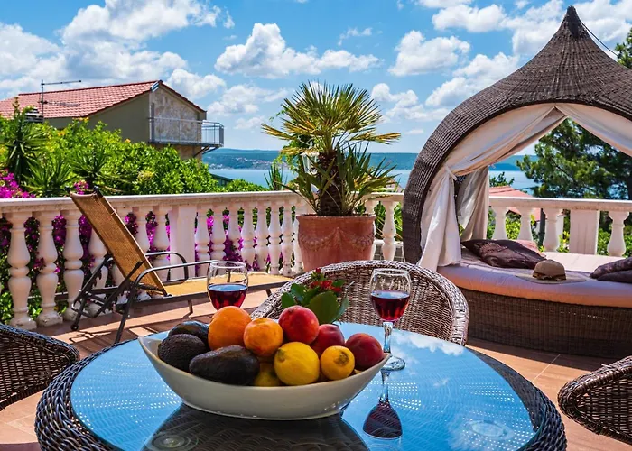 Дом отдыха With Sea Views & Pool