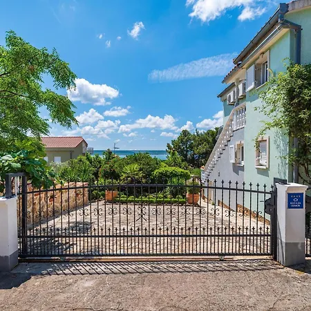 With Sea Views & Pool *