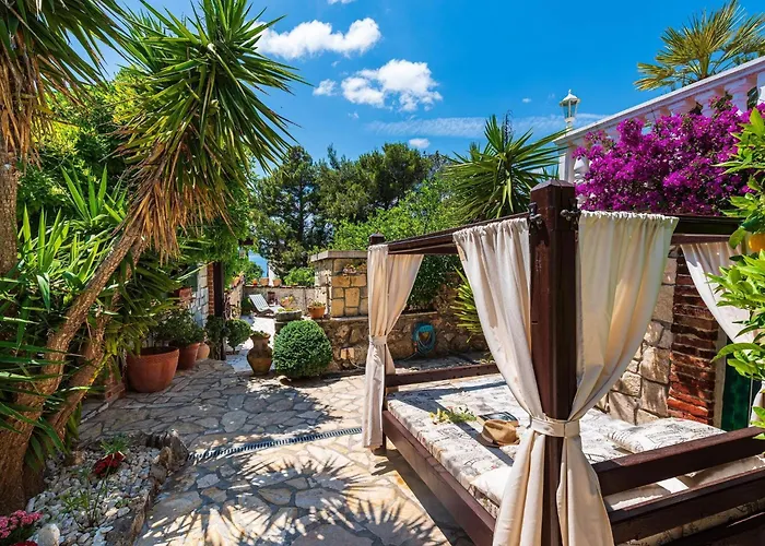 With Sea Views & Pool * Масленица